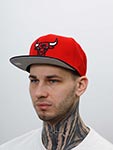 Бейсболка MITCHELL NESS арт. HHSS3264-CBUYYPPPRDBK Chicago Bulls NBA (красный / черный)